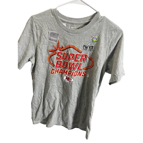 Nike Super Bowl LVII Champions Chiefs Tee Size L Gray Short Sleeve Women’s - Picture 3 of 4